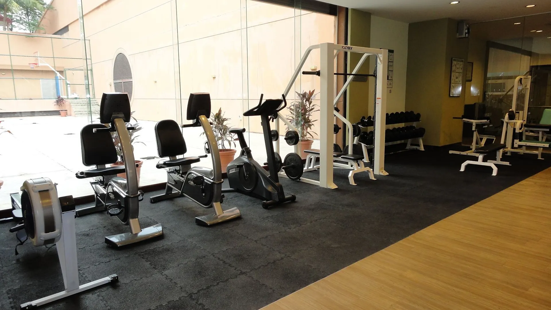 Real Point Suites At Times Square Kuala Lumpur Hotel